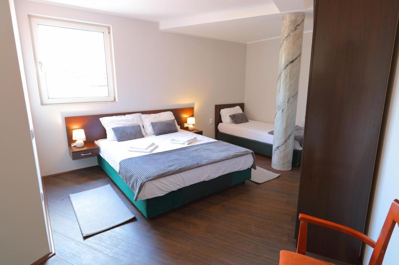 Fenix Apartments 소코 반자 외부 사진