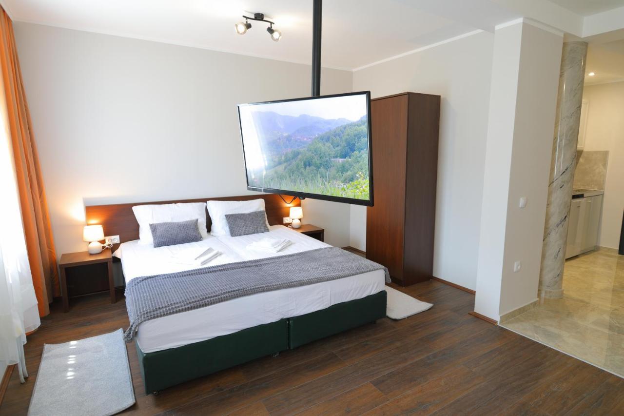 Fenix Apartments 소코 반자 외부 사진