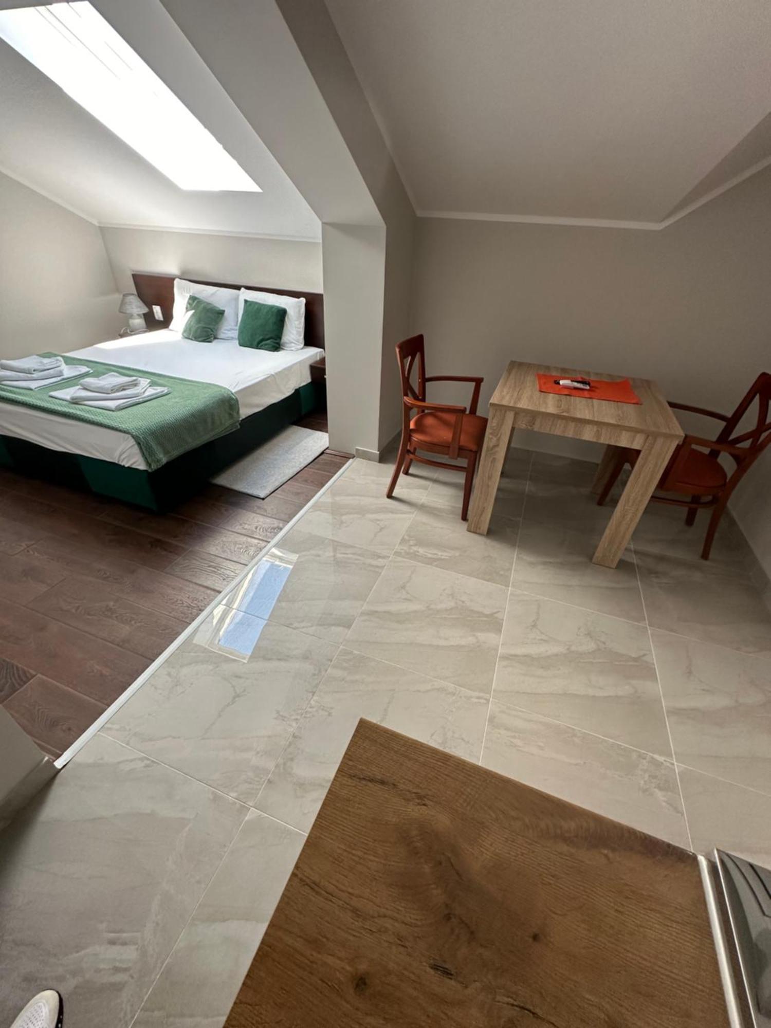 Fenix Apartments 소코 반자 외부 사진