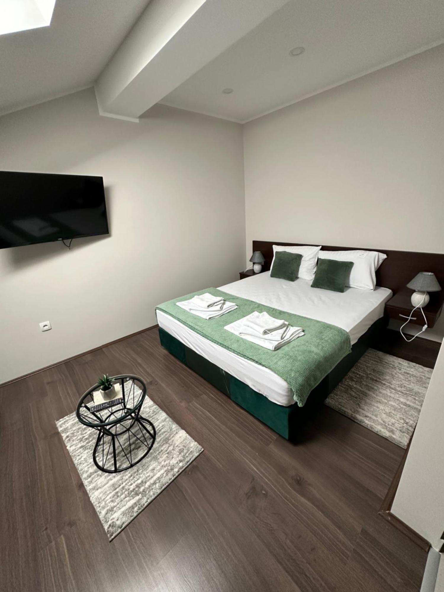 Fenix Apartments 소코 반자 외부 사진